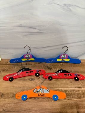 Kidorable Wooden Hangers Vehicles Set 5